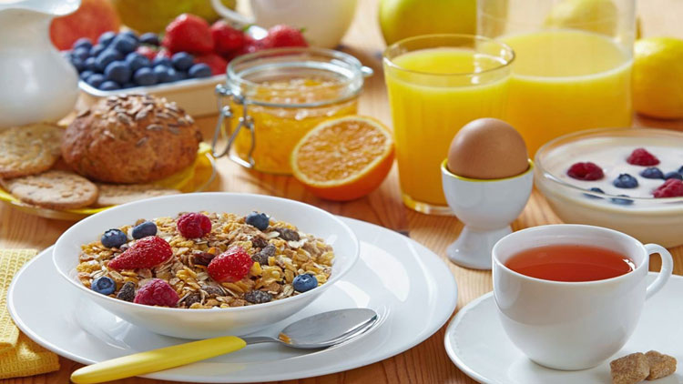 نخوردن صبحانه، منجر به سکته قلبی منجر به مرگ می‌شود
