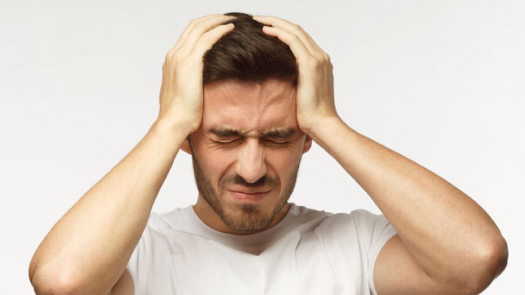 تفاوت‌های اساسی بین میگرن و سکته مغزی