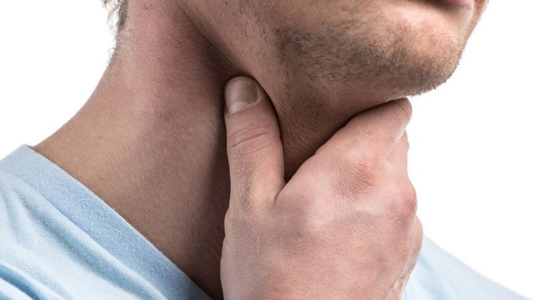 علل ایجاد‌کننده درد جلوی گردن چیست؟
