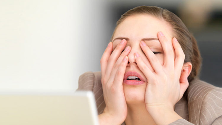 تاثیر استرس بر بینایی چیست؟