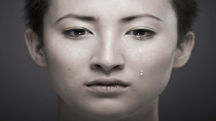 هشت فایده گریه: چرا خوب است که اشک بریزید