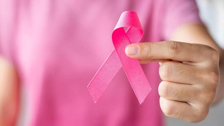 علائم و نشانه‌های اولیه سرطان سینه چیست؟
